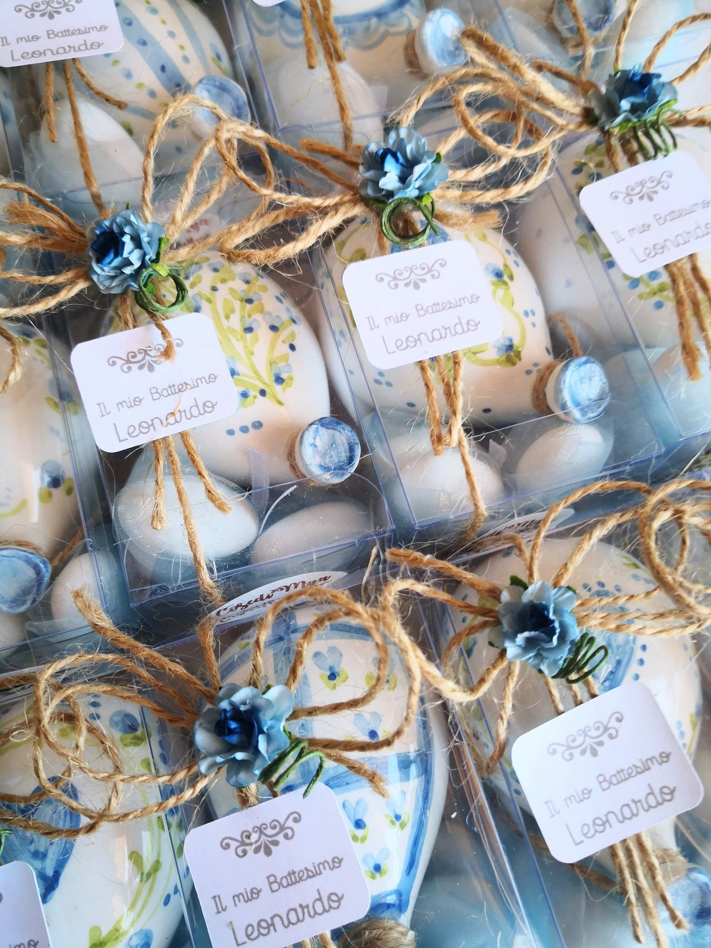 Bomboniera da parete in ceramica, a forma di palloncino, un’idea regalo unica per ogni occasione.