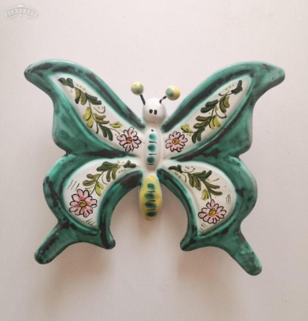 Set di farfalle decorative in ceramica, realizzate artigianalmente per arricchire ogni ambienti