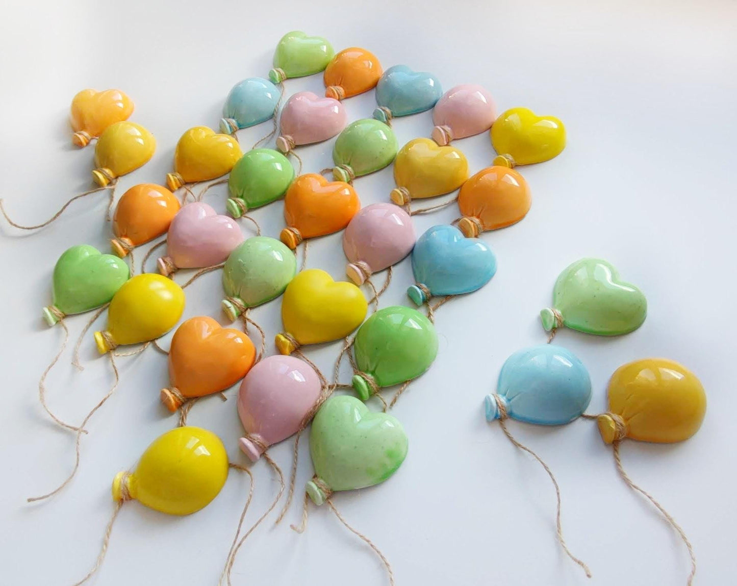 Calamite Artigianali a Forma di Palloncino in Ceramica – Perfette come bomboniere, segnaposto ed eleganti decorazioni!